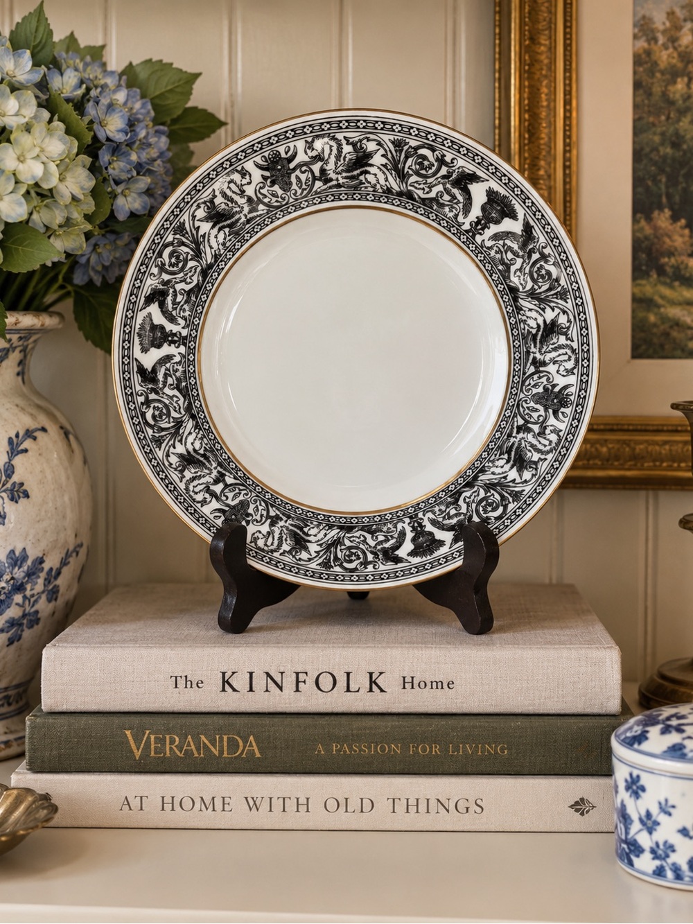 Wedgwood Florentine Black & Gold Bone China Dinner Plate Made in England